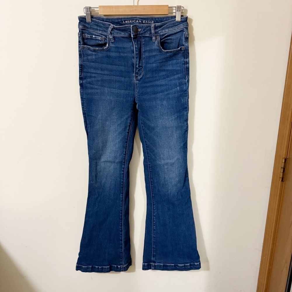 American Eagle Womens Super Hi-Rise Flare Blue Jeans Size 6 Denim